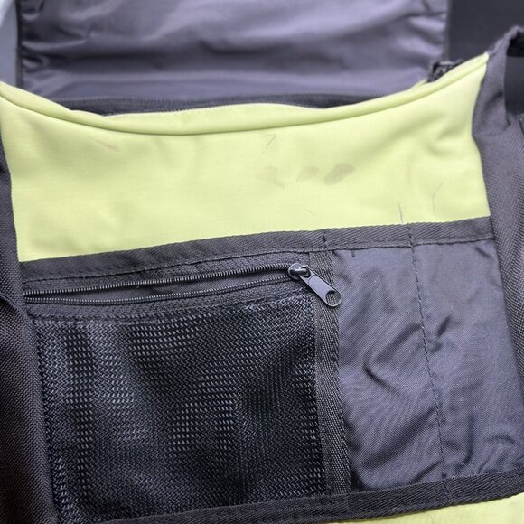 Eddie Bauer Messenger Bag Green Black Nylon Shoulder Crossbody Organizer - Picture 4 of 4